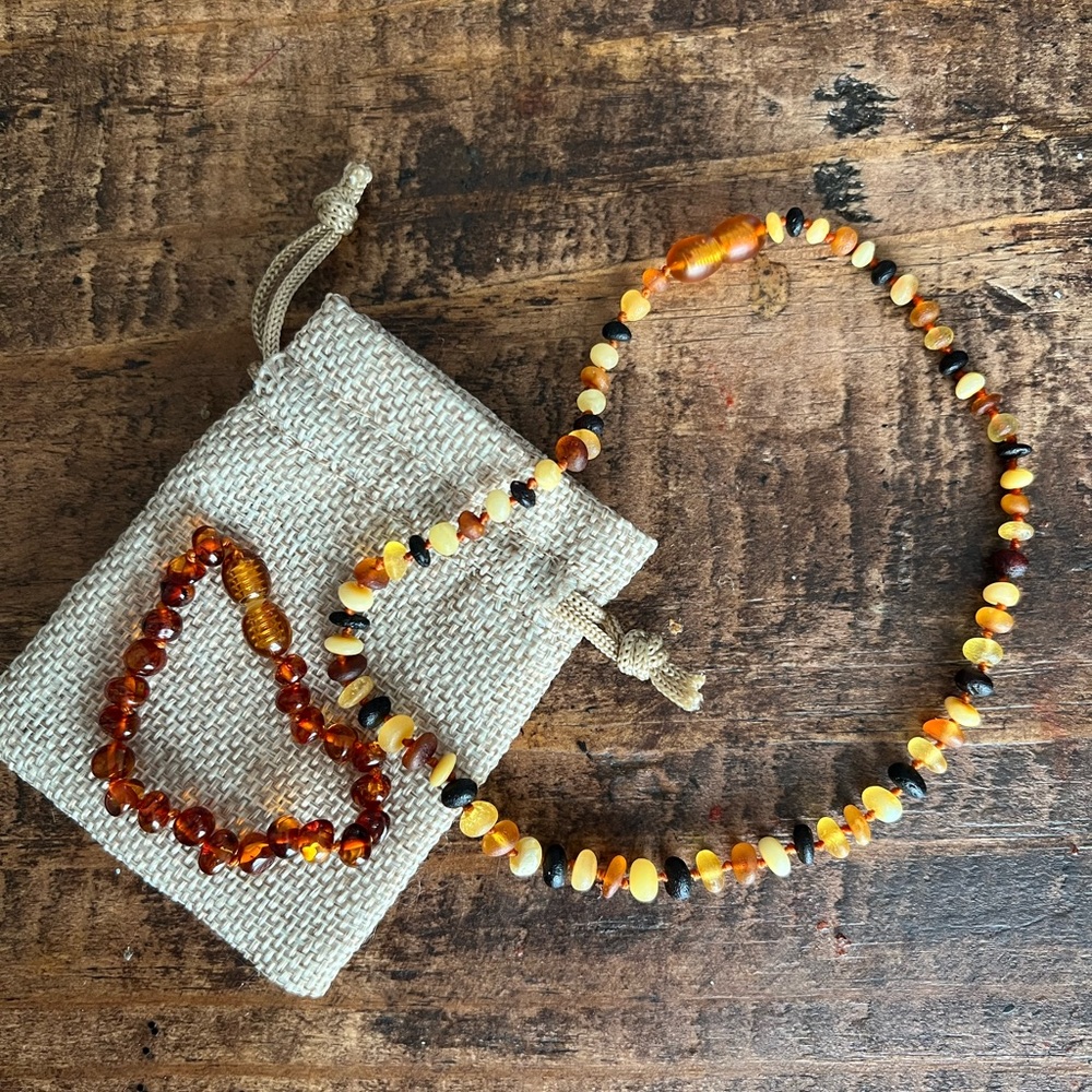 Amber necklace & bracelet set 🍯
